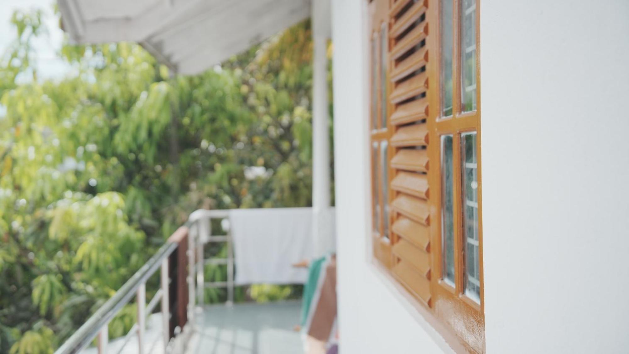 Dreamy Surf House Hotel Weligama Exterior photo